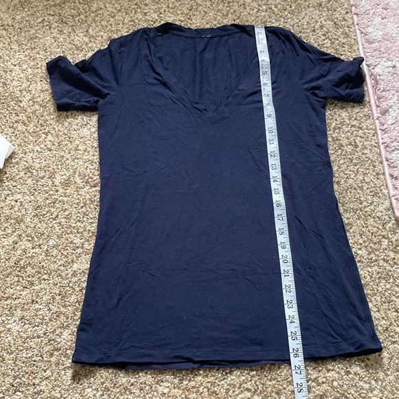 LuluLemon Midnight Blue Short Sleeve T-shirt Sm - Picture 6 of 6